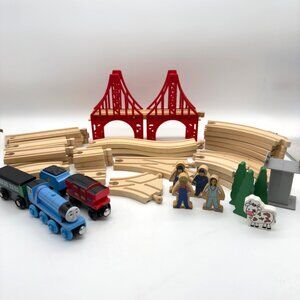 Thomas & Friends Wooden Railway Set Gordon Musical Caboose Tracks Bridge Figures